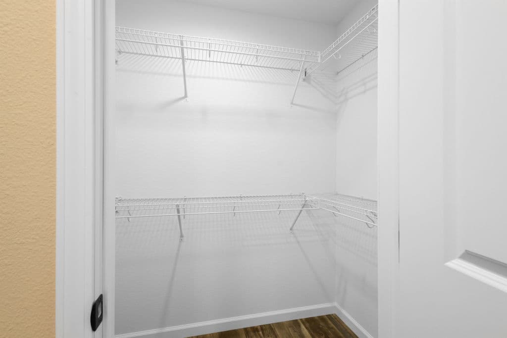 Millenian 5 interior home features