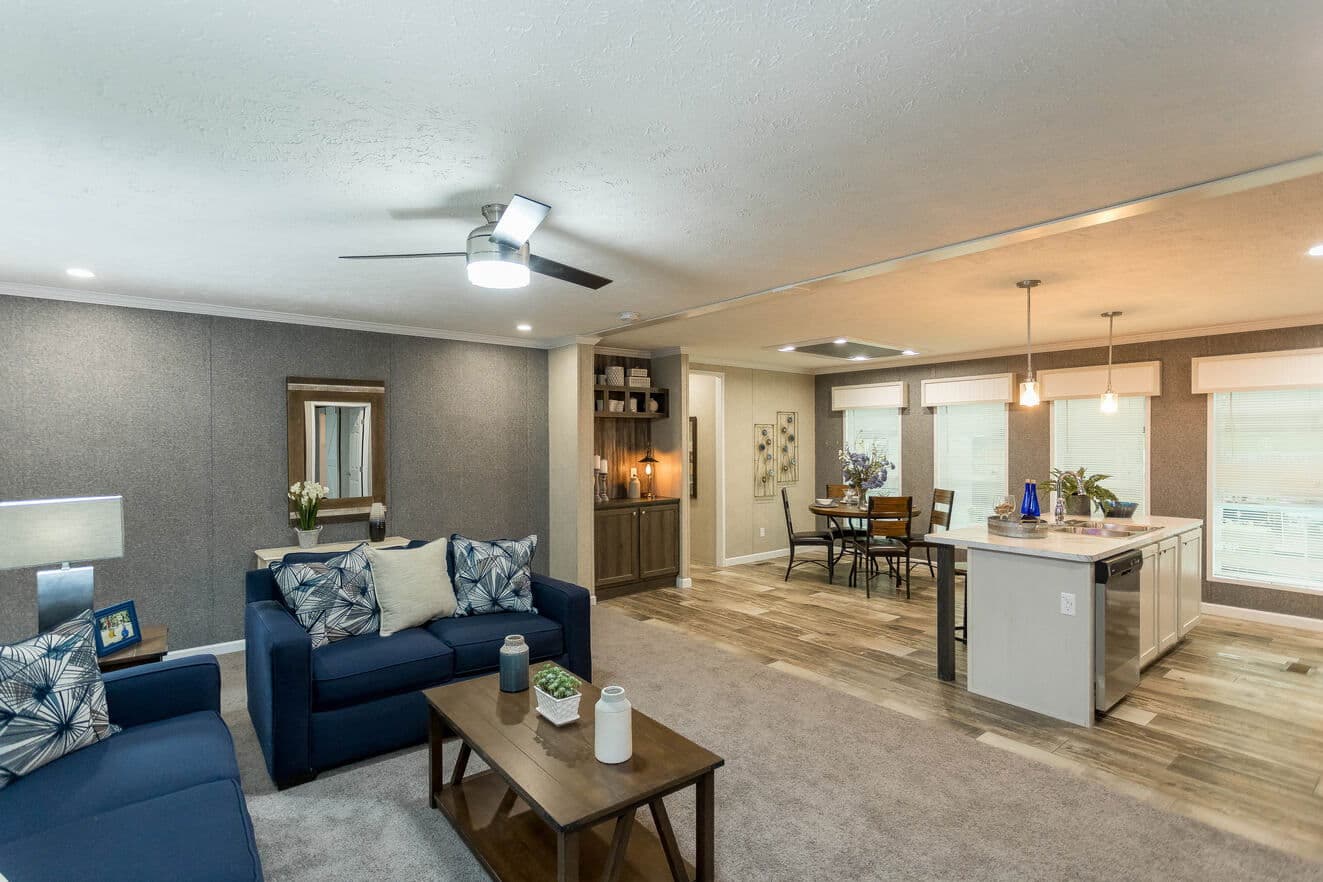 Goddard 24027 interior home features