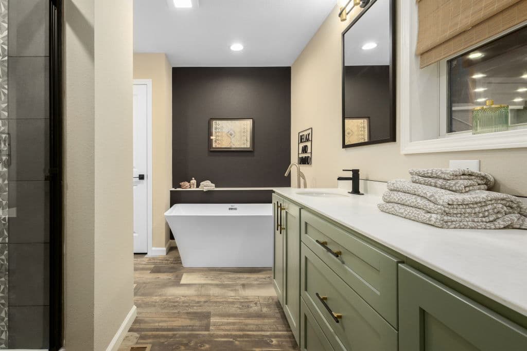 Millenian 5 bathroom home features