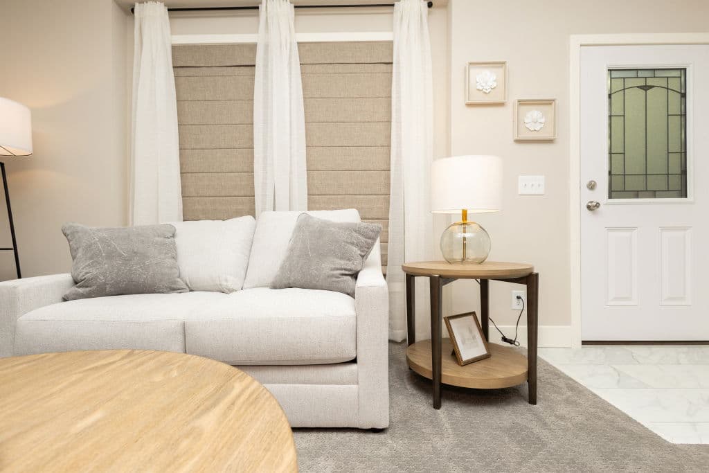 Signa 1 interior home features