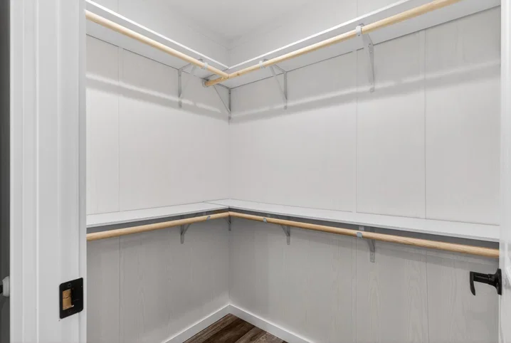 Axis interior home features