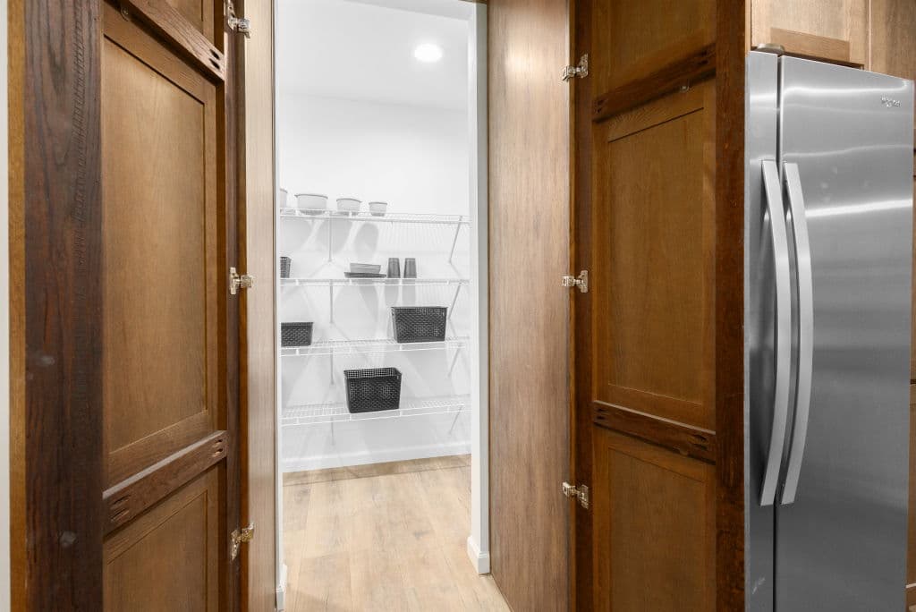 Essence 20 kitchen home features