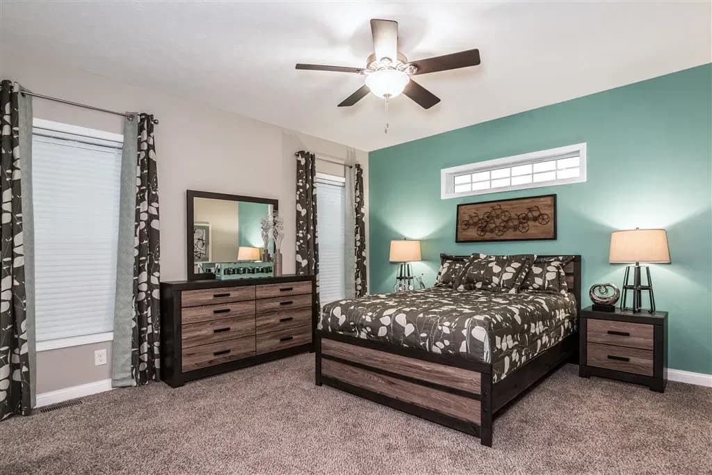 Landmark ultra bedroom home features