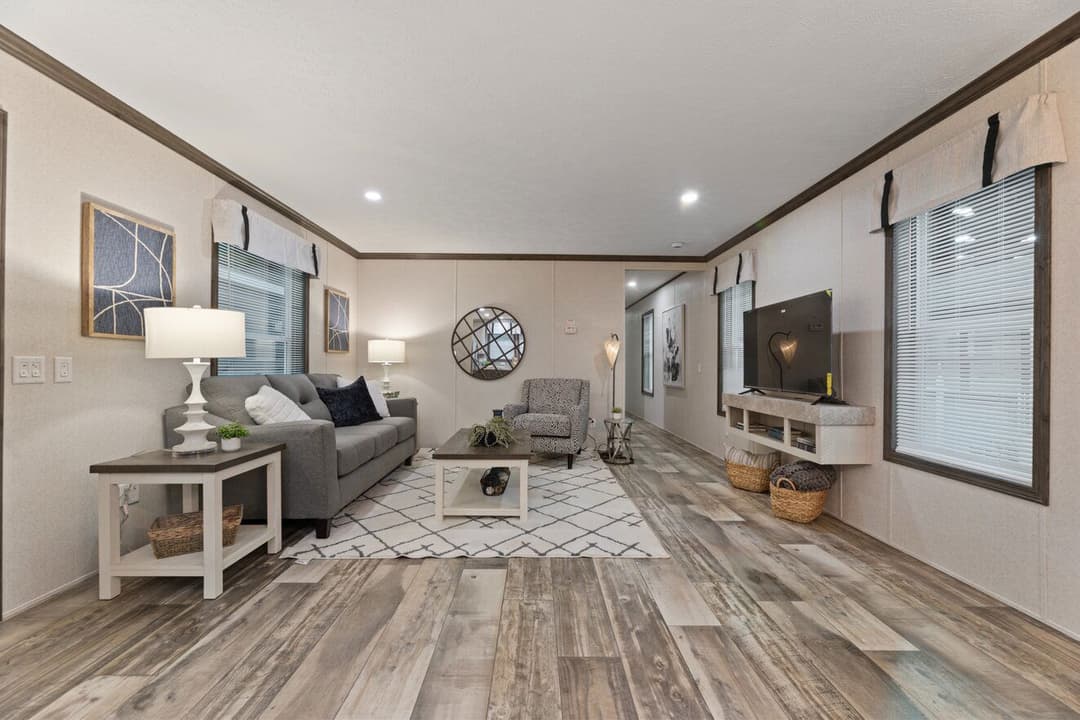 Eastman 24530 interior home features