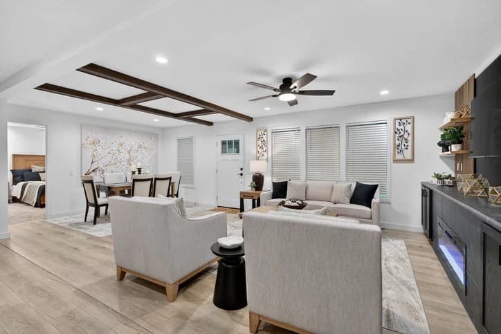 Aura interior home features