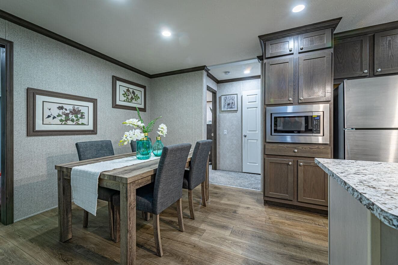 Fulton 24028 interior home features