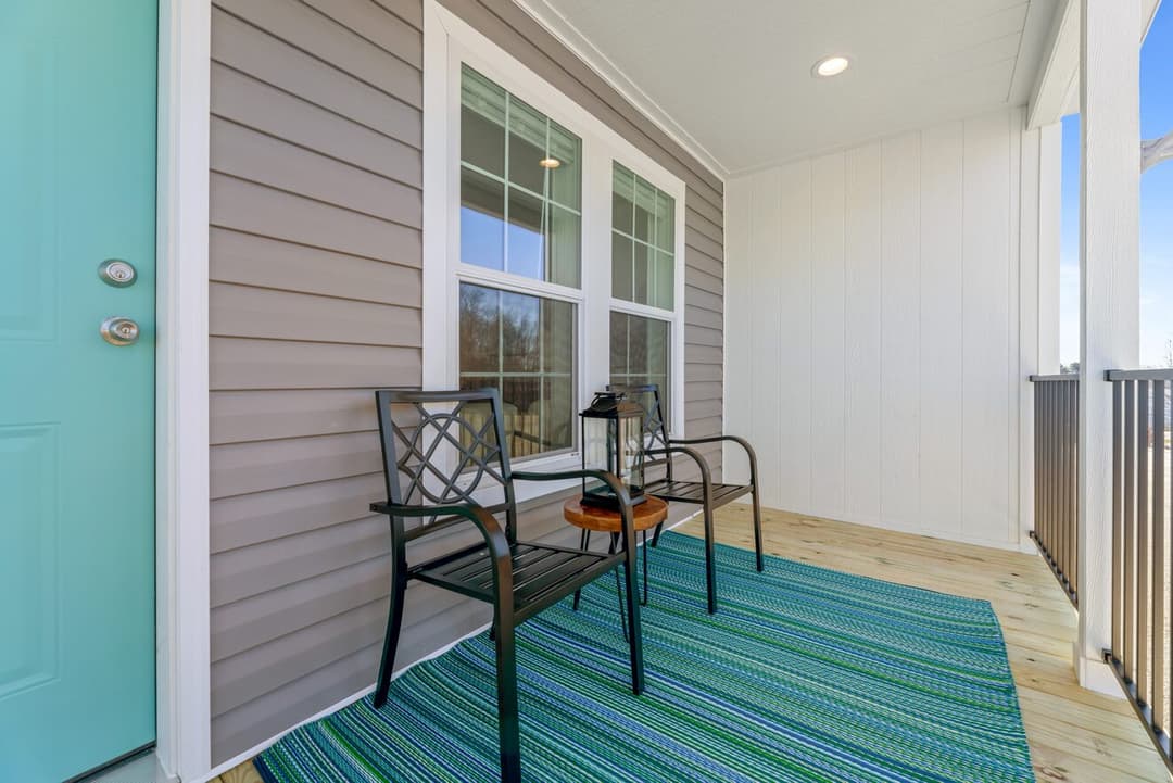 Roanoke duplex exterior home features