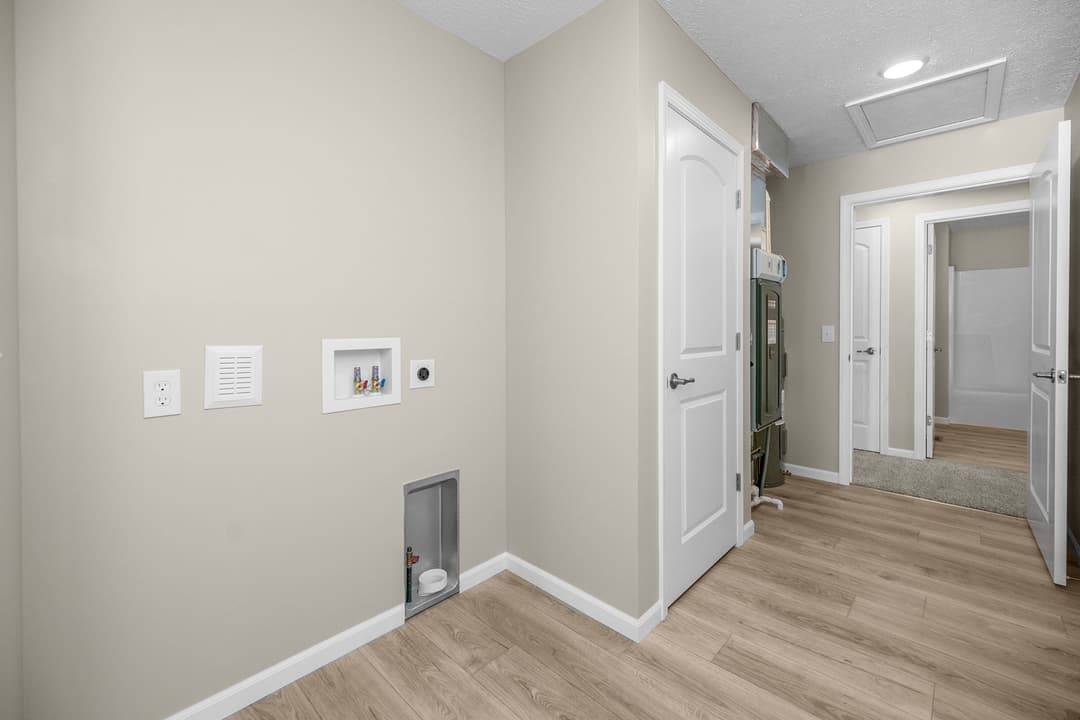 Republic iii interior home features