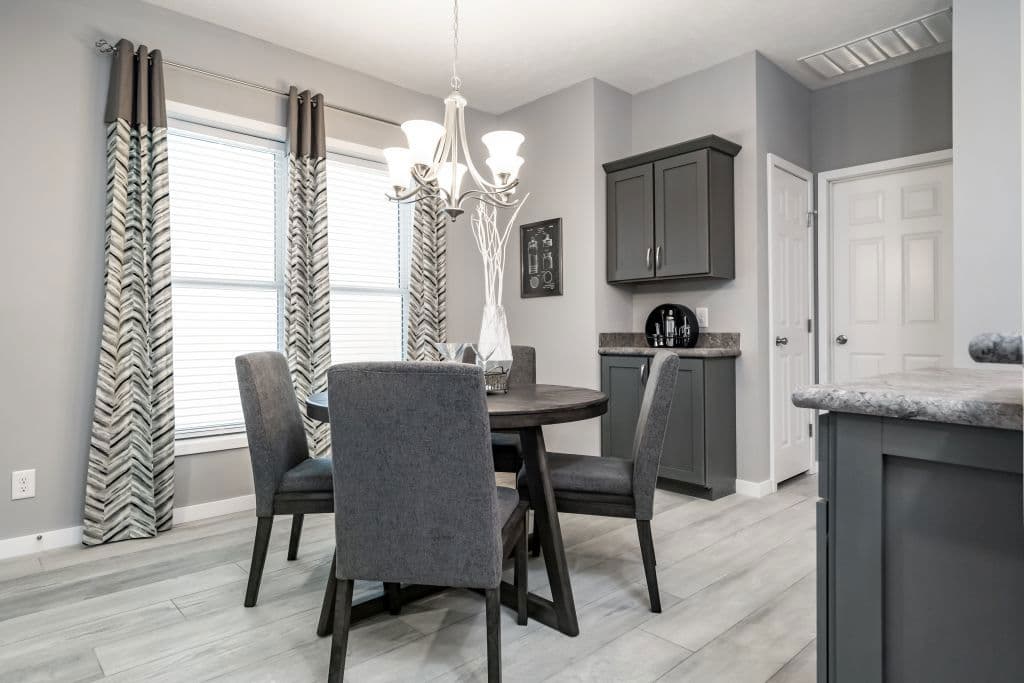 Grand 2.1 interior home features