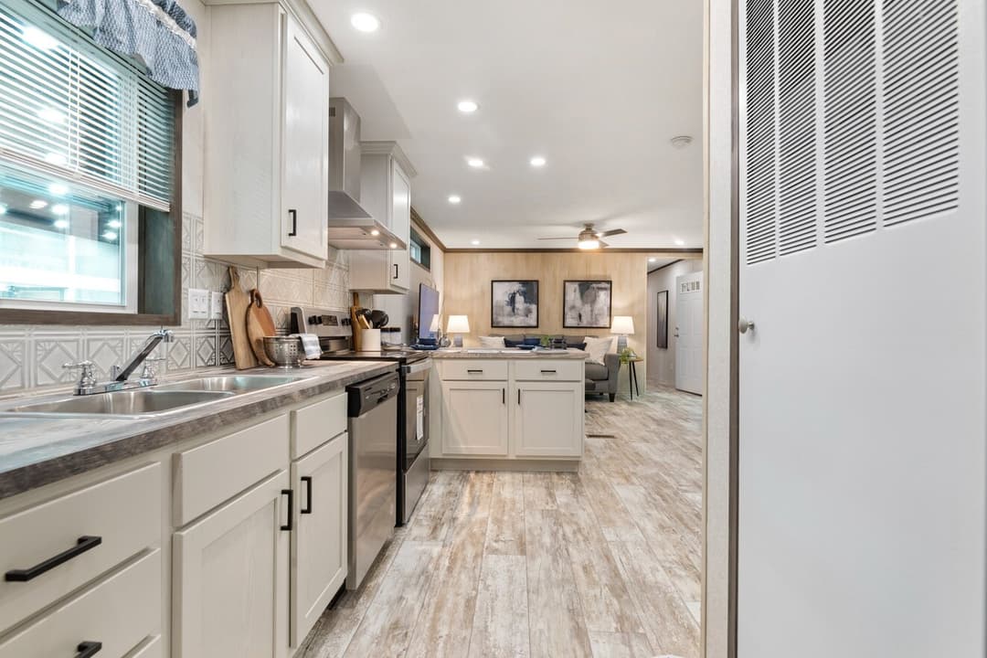 Tesla 24523 kitchen home features