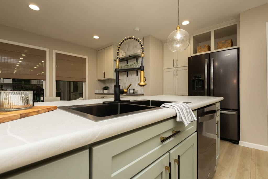 Millenian 5 kitchen home features