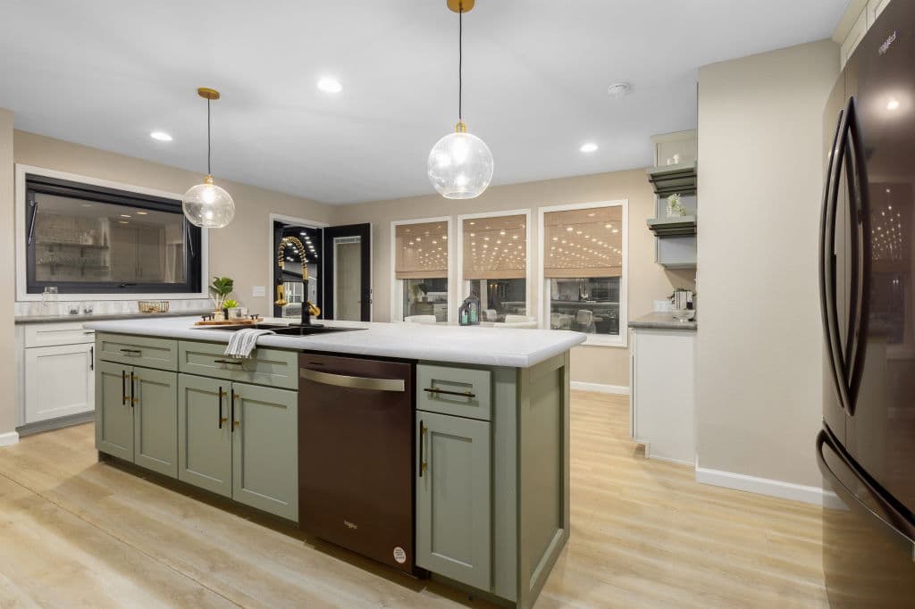 Millenian 5 kitchen home features