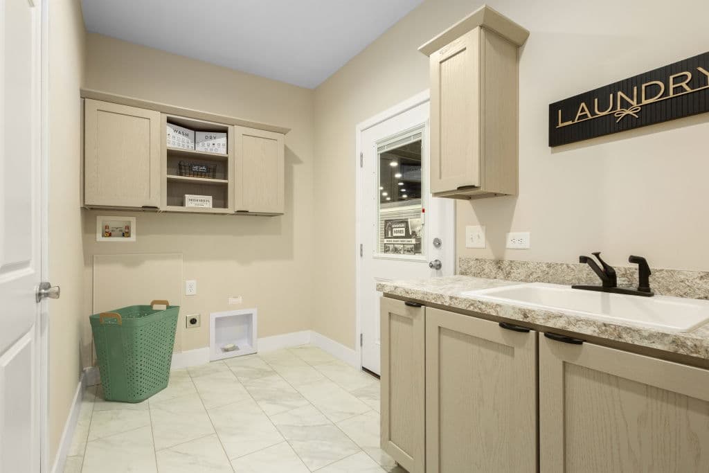 Signa 1 interior home features