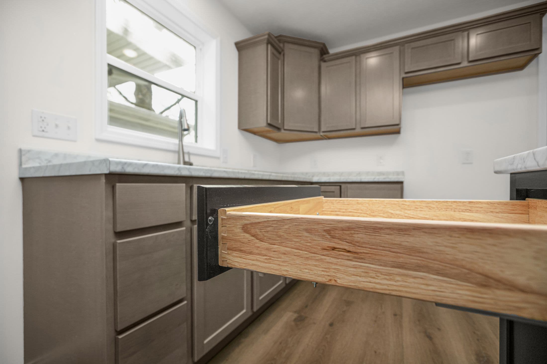 Upper manhattan kitchen home features