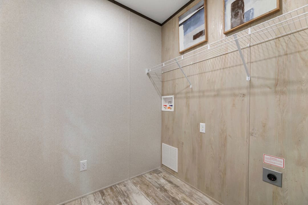 Tesla 24523 interior home features