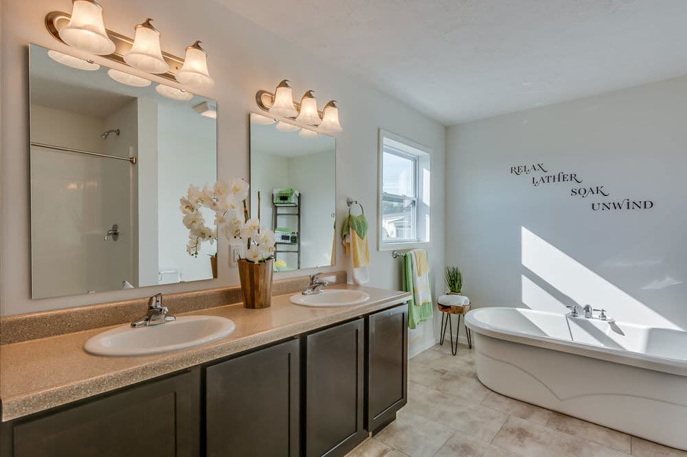 Bridgewood ii bathroom home features