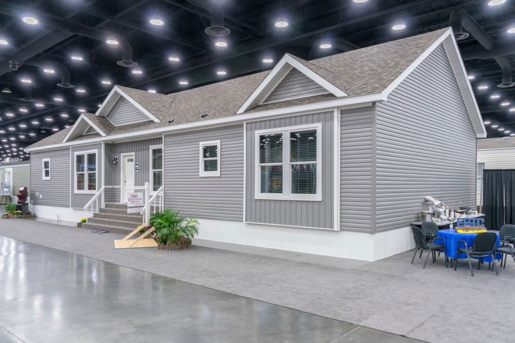 Ultra 6 elevation and exterior home features