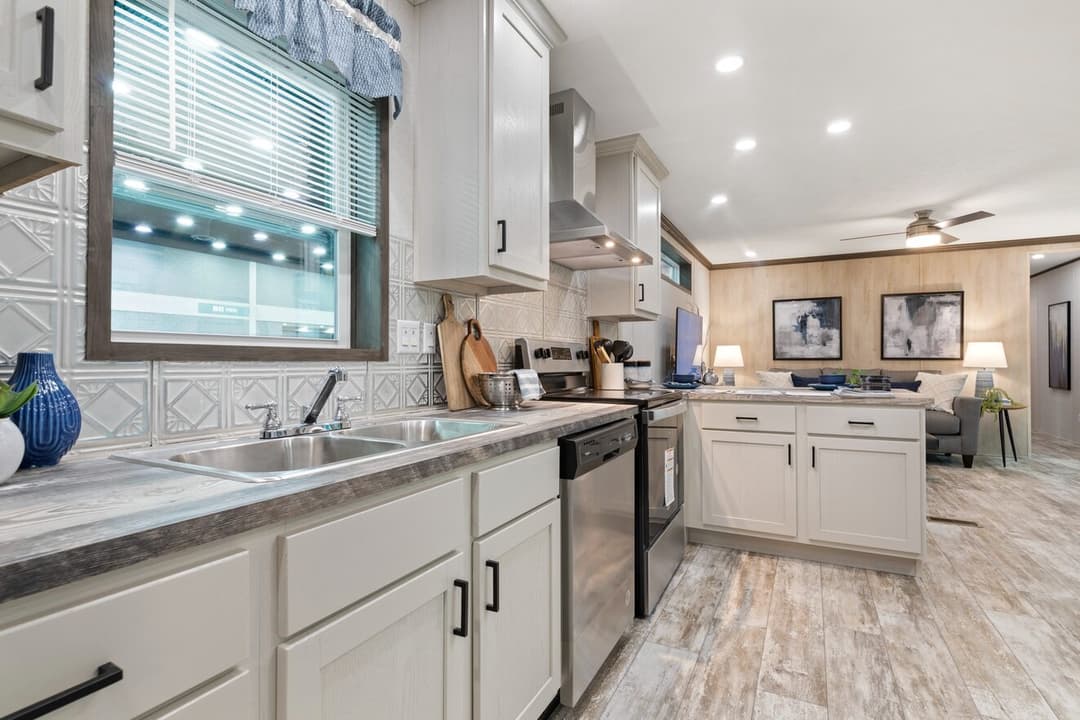 Tesla 24523 kitchen home features