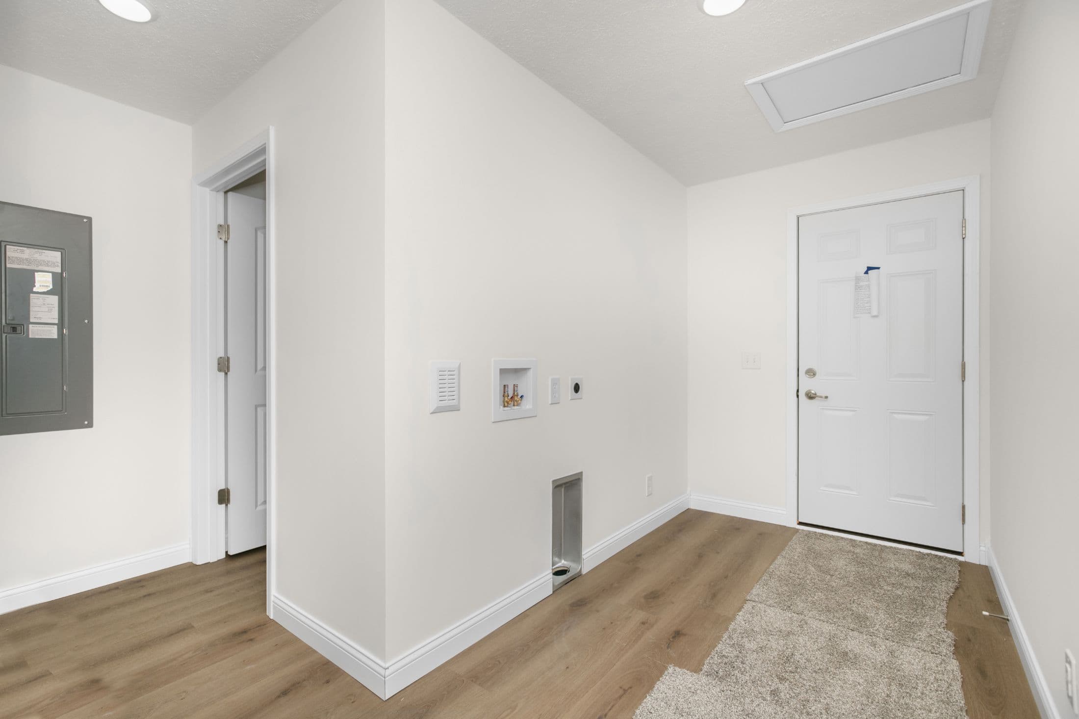 Upper manhattan interior home features