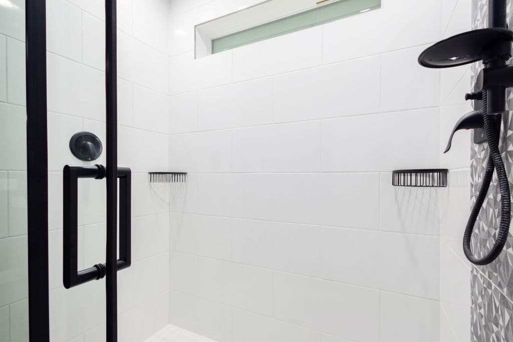 Signa 1 bathroom home features