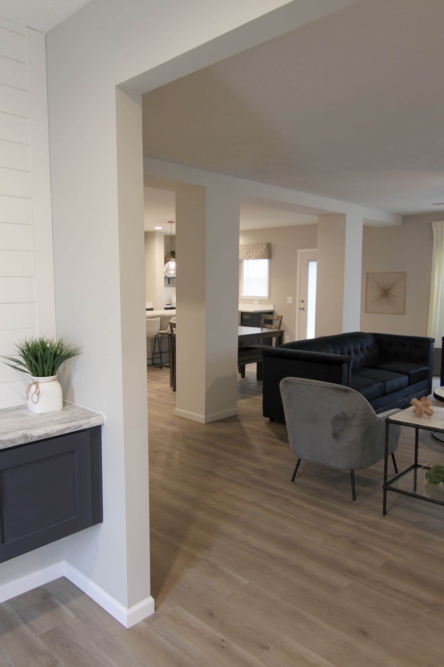 Ultra deuce 3 interior home features