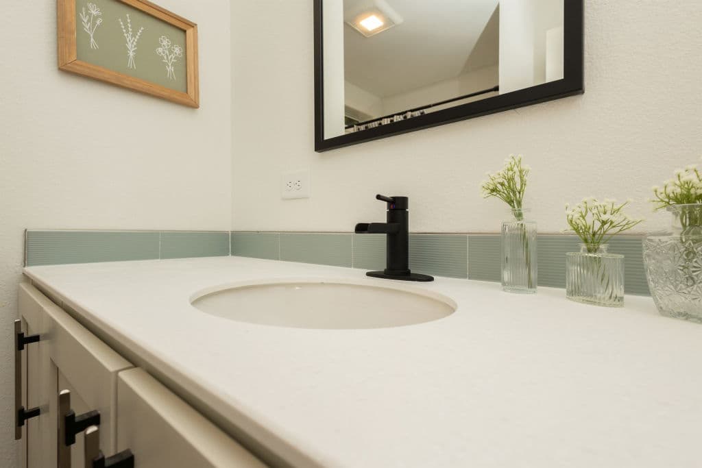 Millenian 5 bathroom home features