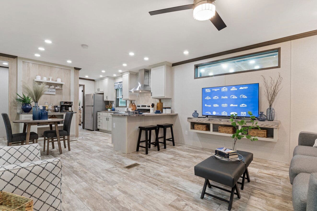 Tesla 24523 interior home features