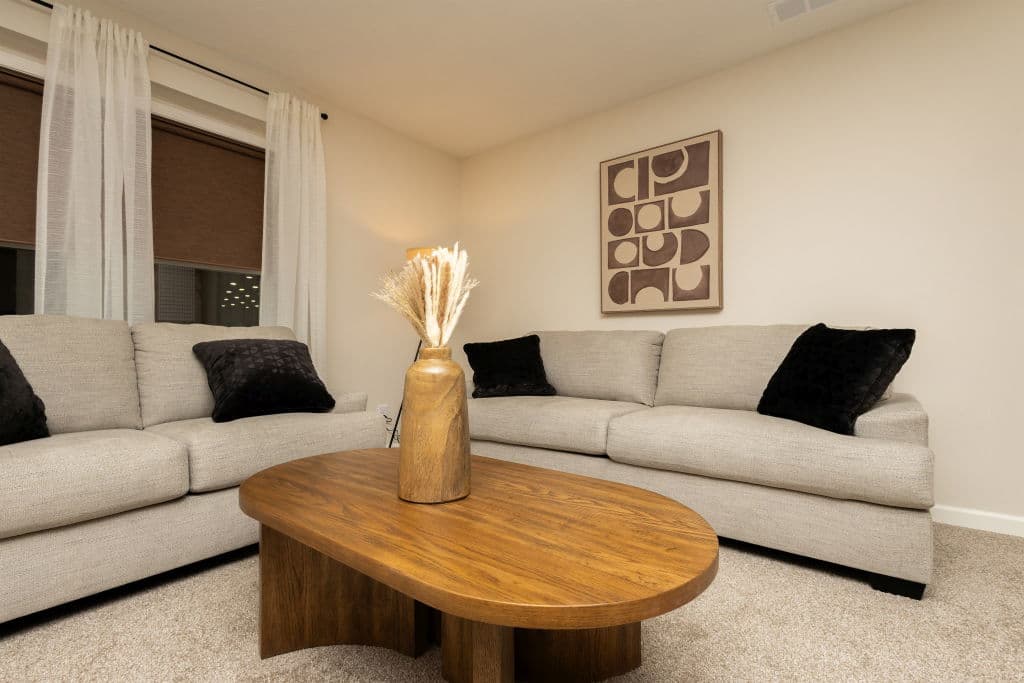 Essence 20 interior home features