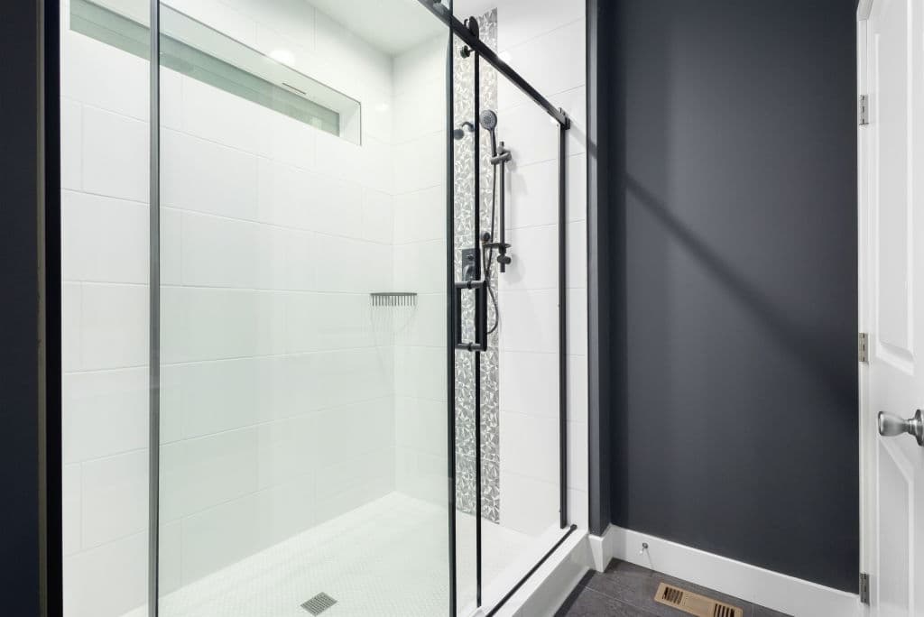 Signa 1 bathroom home features